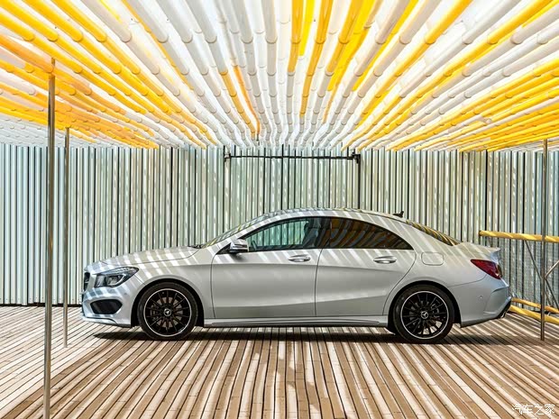 奔馳奔馳(進(jìn)口)奔馳CLA級(jí)2013款 CLA250