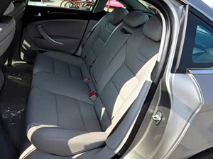 ѩ����C5 2013�� 2.0L �Զ�������