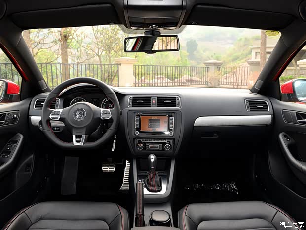 大众一汽-大众速腾2013款 2.0TSI GLI