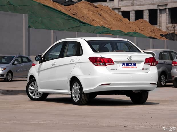 北京汽車北京汽車北京汽車E系列2013款 三廂 1.5L 自動(dòng)樂尚版 北京汽車北京汽車北京汽車E系列2013款 三廂 1.5L 自動(dòng)樂尚版