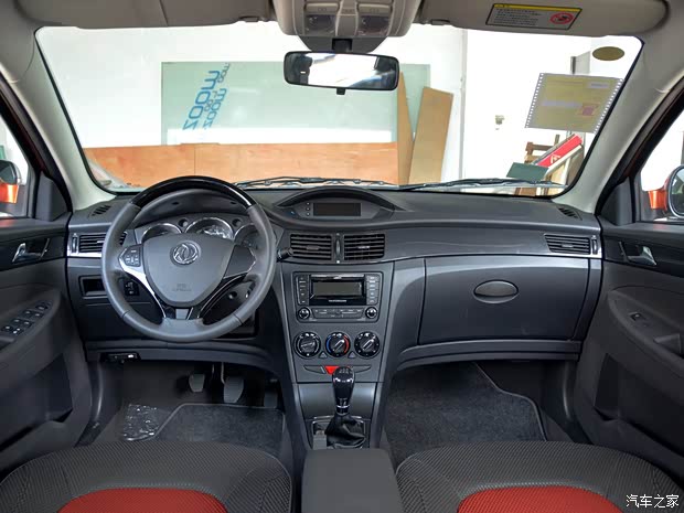 東風(fēng)風(fēng)神東風(fēng)乘用車風(fēng)神H302013款 Cross 1.6L 手動(dòng)尊尚型 東風(fēng)風(fēng)神東風(fēng)乘用車風(fēng)神H302013款 Cross 1.6L 手動(dòng)尊尚型