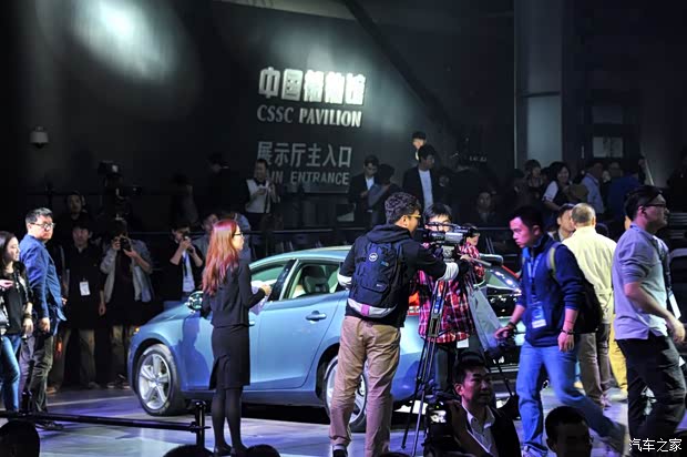 沃尔沃沃尔沃(进口)沃尔沃V402013款 2.0T T4 智雅版