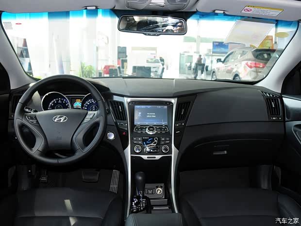 现代北京现代索纳塔八2013款 2.4L 自动豪华版 国V