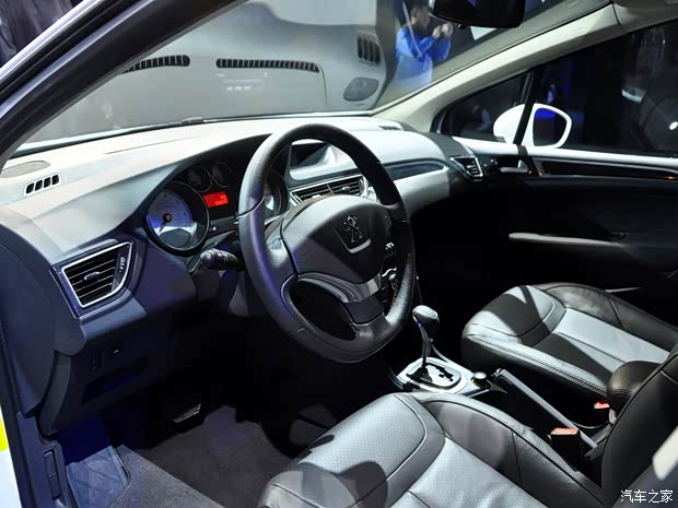 标致东风标致标致3082013款 2.0L 自动尊尚型