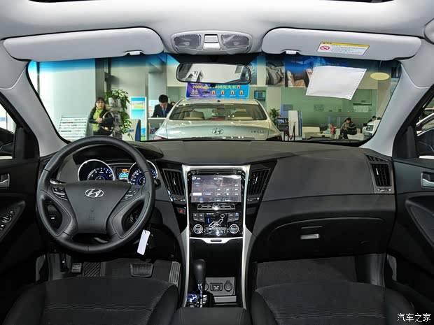 現(xiàn)代北京現(xiàn)代索納塔八2013款 基本型