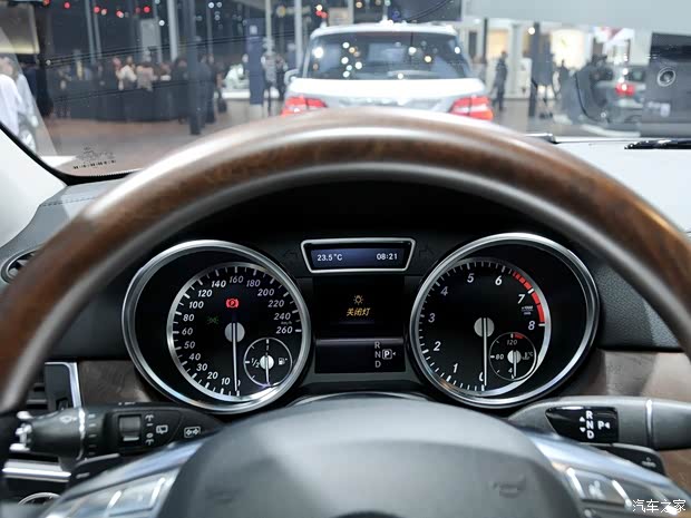 奔驰奔驰(进口)奔驰GL级2013款 GL500 4MATIC 奔驰奔驰(进口)奔驰GL级2013款 GL500 4MATIC