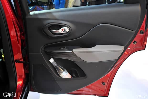 JeepJeep自由光2014款 基本型