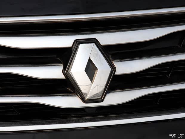 雷諾雷諾科雷傲2013款 2.5L 兩驅豪華版 雷諾雷諾科雷傲2013款 2.5L 兩驅豪華版