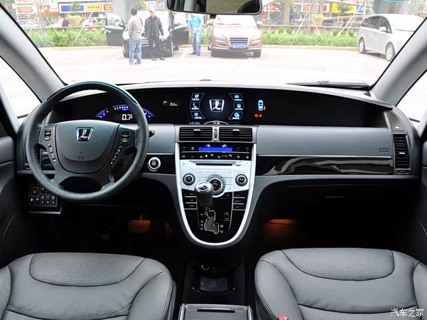 納智捷東風(fēng)裕隆大7 MPV2013款 2.0T 旗艦型