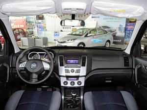 ������ʿ 2013�� 2.0L �ֶ����о�Ӣ��