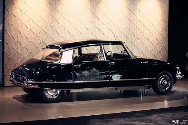 DS雪铁龙(进口)DS231973款 基本型 DS雪铁龙(进口)DS231973款 基本型