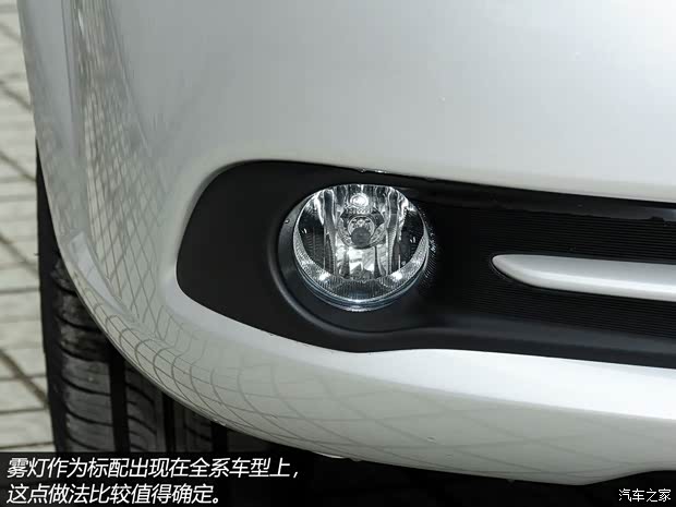 別克通用別克凱越2013款 1.5L 手動(dòng)經(jīng)典型