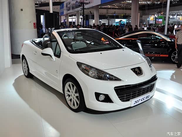 標(biāo)致標(biāo)致(進口)標(biāo)致207(進口)2013款 1.6L CC 羅蘭·加洛斯豪華型 標(biāo)致標(biāo)致(進口)標(biāo)致207(進口)2013款 1.6L CC 羅蘭·加洛斯豪華型