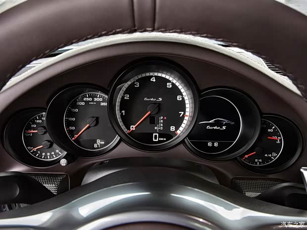 保時(shí)捷保時(shí)捷保時(shí)捷9112014款 Turbo S