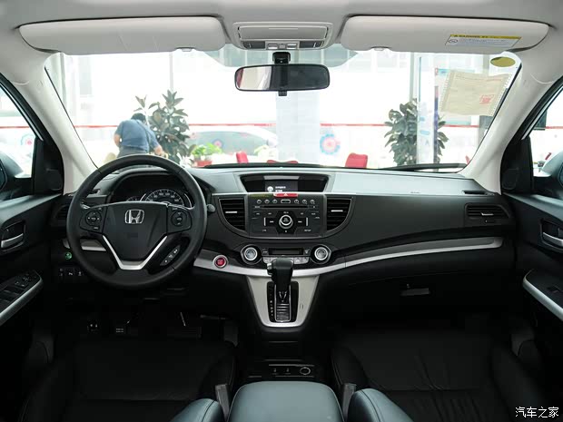 本田东风本田本田CR-V2013款 2.4L 两驱豪华版 本田东风本田本田CR-V2013款 2.4L 两驱豪华版