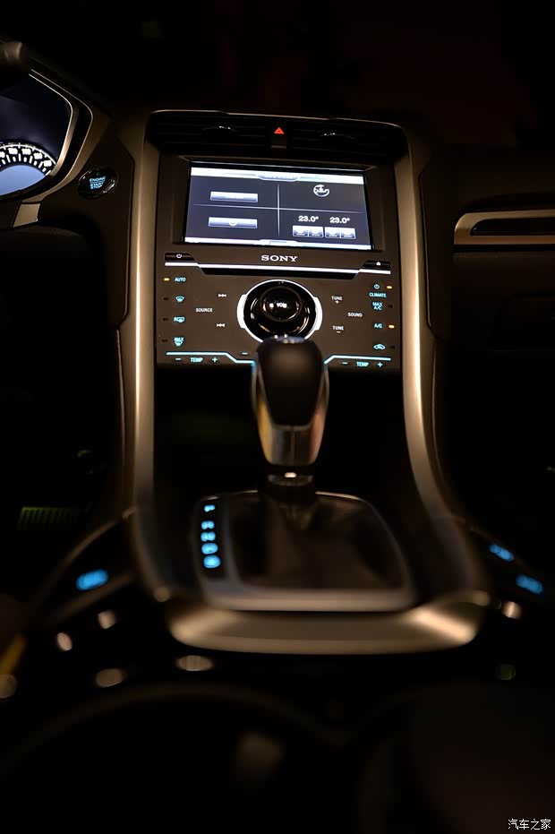 福特长安福特蒙迪欧2013款 2.0L GTDi240旗舰型