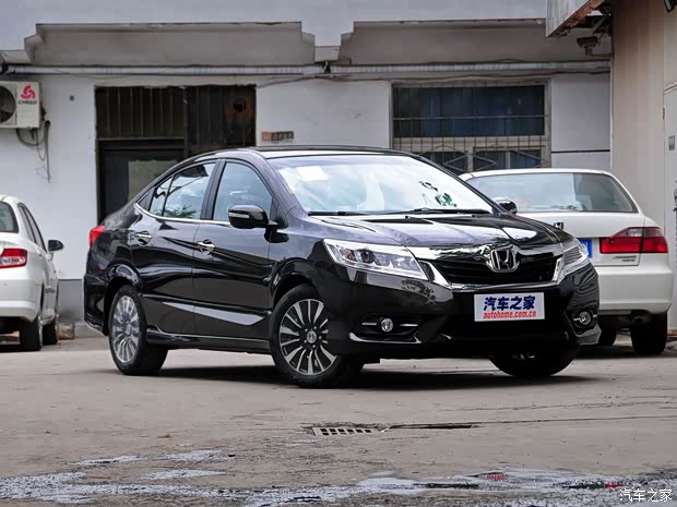 本田广汽本田凌派2013款 1.8L 自动旗舰版 本田广汽本田凌派2013款 1.8L 自动旗舰版