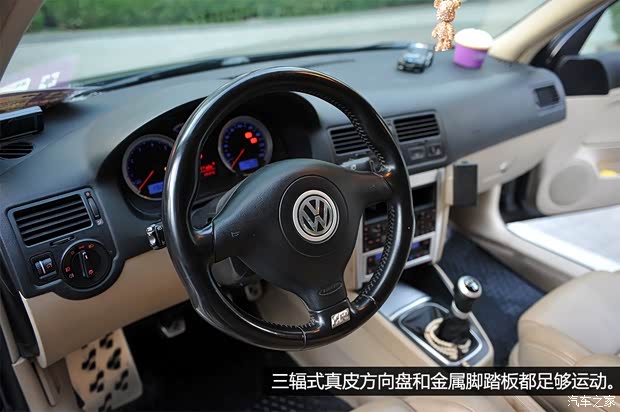 大众一汽-大众宝来/宝来经典2005款 1.8T R(运动版) 大众一汽-大众宝来/宝来经典2005款 1.8T R(运动版)