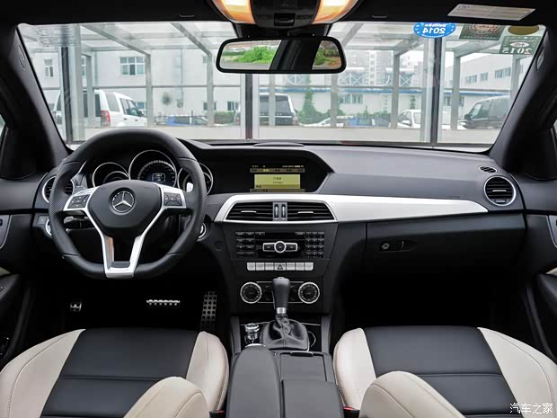 奔馳奔馳AMG奔馳C級(jí)AMG2012款 C63 AMG Coupe 動(dòng)感型