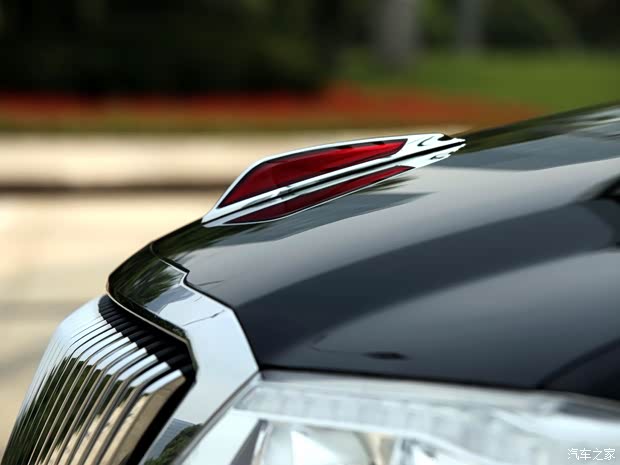 紅旗一汽紅旗紅旗H72013款 2.5L 尊貴型 紅旗一汽紅旗紅旗H72013款 2.5L 尊貴型