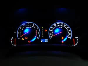 ���Դ�8 2013�� 2.5L ��Ӣ��