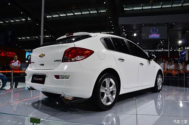 雪佛兰通用雪佛兰科鲁兹2013款 掀背版基本型