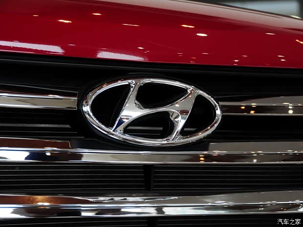 現(xiàn)代現(xiàn)代(進(jìn)口)全新勝達(dá)(進(jìn)口)2013款 改款 3.0L 四驅(qū)旗艦版 歐IV