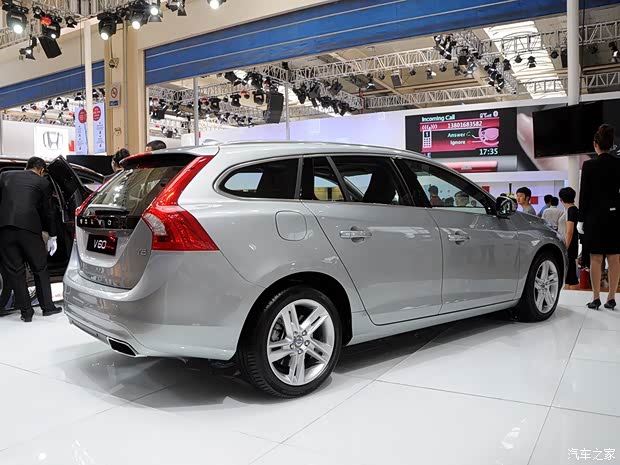 沃爾沃沃爾沃(進口)沃爾沃V602014款 基本型