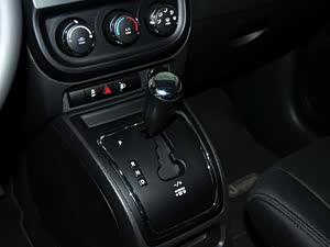 ָ����2014�� 2.4L �����˶���