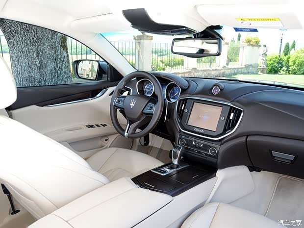 玛莎拉蒂玛莎拉蒂Ghibli2014款 3.0T 基本型