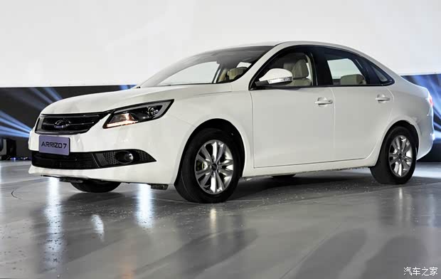 奇瑞奇瑞汽车艾瑞泽72013款 1.6L DVVT CVT致享版