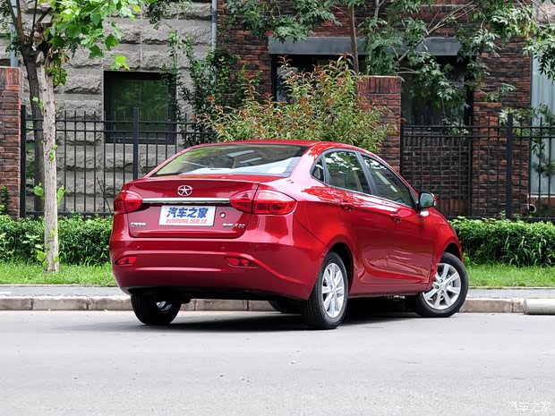 江淮江淮汽车和悦A302013款 1.5L 手动尊贵型