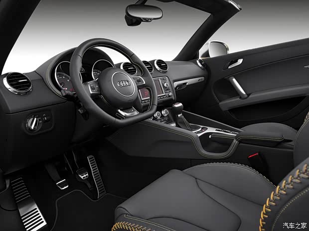 奥迪奥迪(进口)奥迪TTS2013款 TTS Roadster 2.0TFSI quattro competition 奥迪奥迪(进口)奥迪TTS2013款 TTS Roadster 2.0TFSI quattro competition