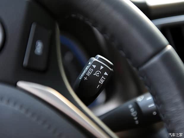 丰田一汽丰田丰田RAV42013款 2.5L 自动四驱豪华版