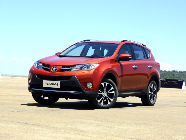 2013款丰田rav4展车到店全面接受预订