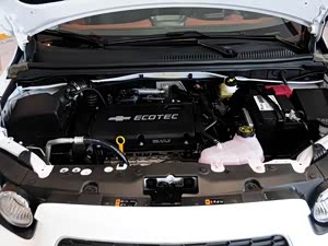 ��Ψŷ2013�� ���� 1.6L AT SX ����Ӱ����