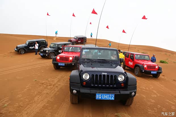 JeepJeep牧马人2013款 3.6L 四门版 Rubicon JeepJeep牧马人2013款 3.6L 四门版 Rubicon