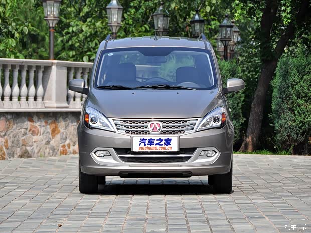 北汽威旺北京汽车北汽威旺M202013款 1.5L尊尚型 北汽威旺北京汽车北汽威旺M202013款 1.5L尊尚型