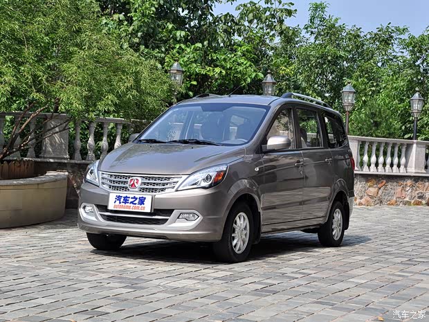 北汽威旺北京汽车北汽威旺M202013款 1.5L 尊尚型 北汽威旺北京汽车北汽威旺M202013款 1.5L 尊尚型