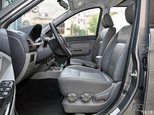 北汽威旺北京汽车北汽威旺M202013款 1.5L 尊尚型 北汽威旺北京汽车北汽威旺M202013款 1.5L 尊尚型