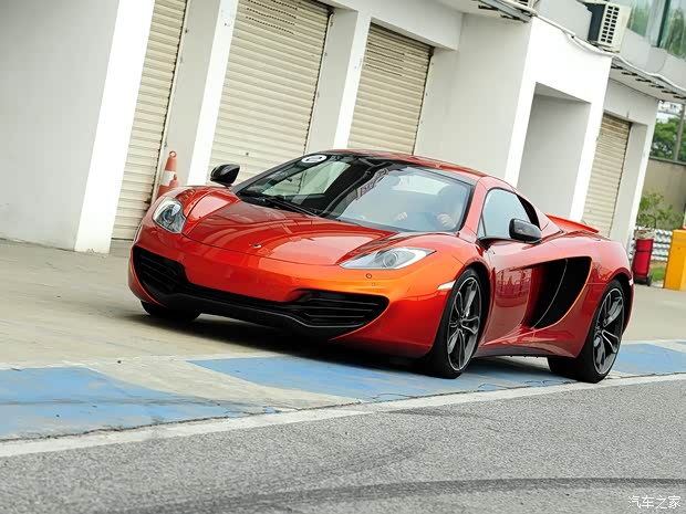 邁凱倫邁凱倫邁凱倫12C2013款 3.8T COUPE