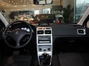 ����307 2013�� ���� 1.6L �ֶ����ʰ�
