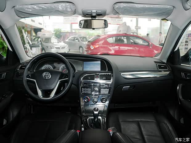 中华华晨中华中华V52012款 1.5T 手动两驱运动型 中华华晨中华中华V52012款 1.5T 手动两驱运动型