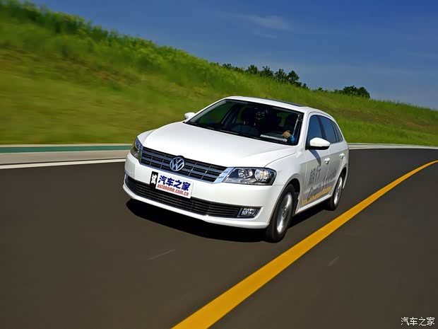 大众上海大众朗行2013款 1.4TSI 自动豪华型