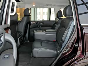 英菲尼迪QX802013款 5.6L 4WD