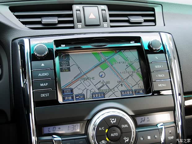 丰田一汽丰田锐志2013款 2.5V 尚锐导航版