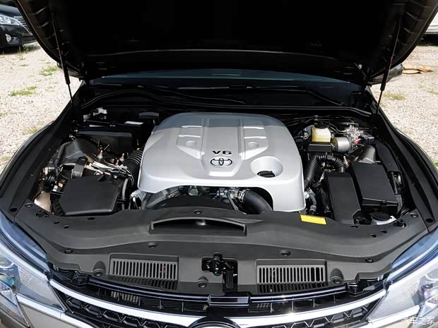 豐田一汽豐田銳志2013款 2.5V 尚銳導(dǎo)航版