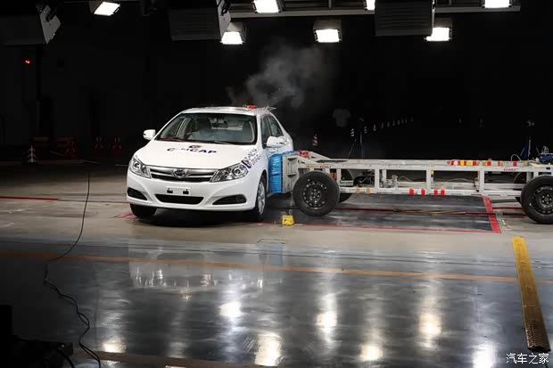 比亚迪比亚迪速锐2013款 1.5L 手动尊贵型