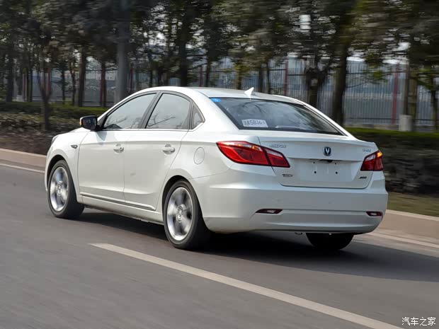 长安汽车 逸动 2014款 1.5T 自动运动尊贵型 长安汽车 逸动 2014款 1.5T 自动运动尊贵型