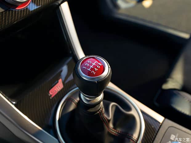 斯巴鲁斯巴鲁斯巴鲁WRX2015款 STI 斯巴鲁斯巴鲁斯巴鲁WRX2015款 STI